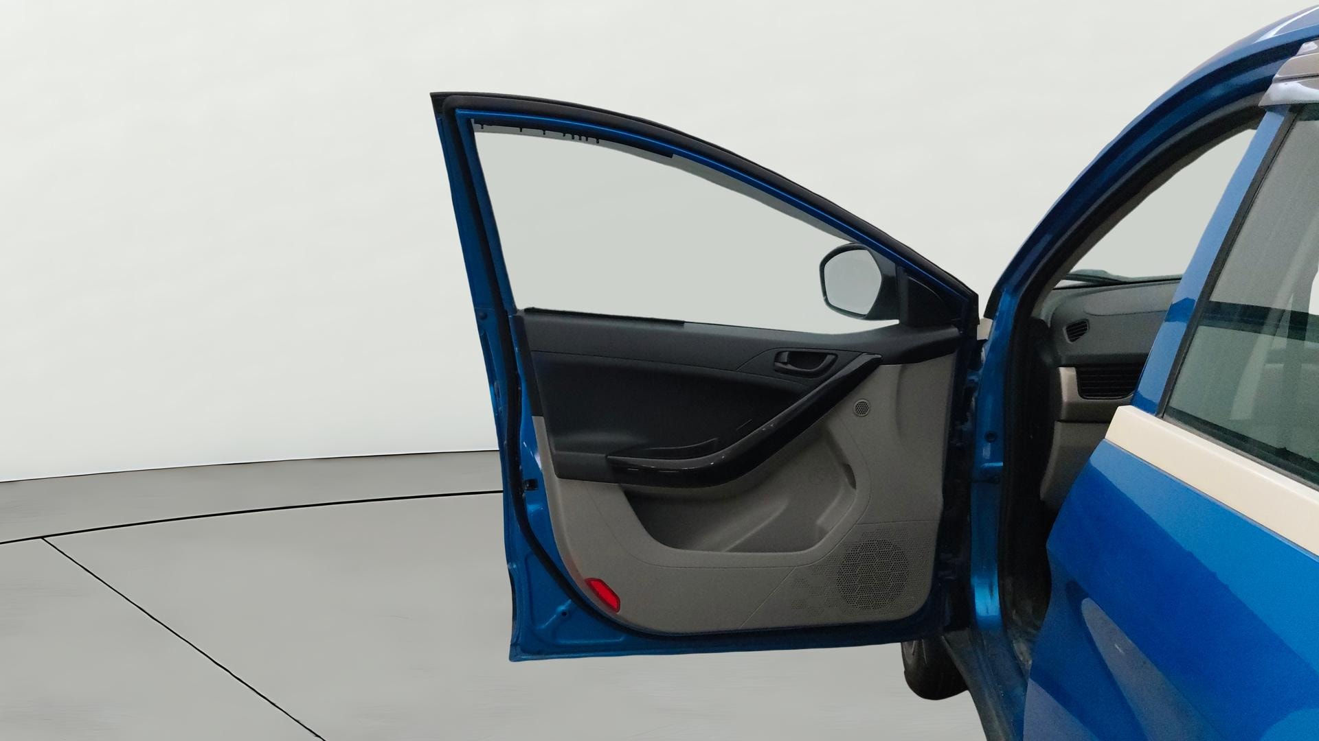 View 2020 Tata Nexon Revotron XM Image 31 Used 2020 Tata Nexon Revotron XM Image 31