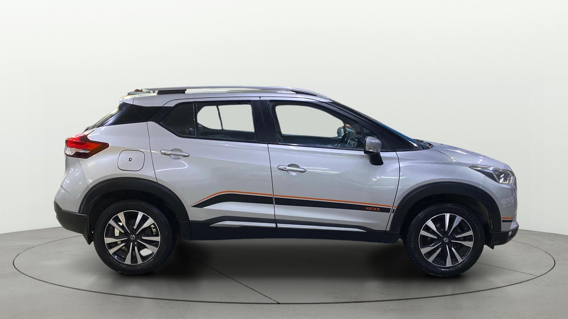 Used 2020 Nissan Kicks Used 2020 Nissan Kicks
