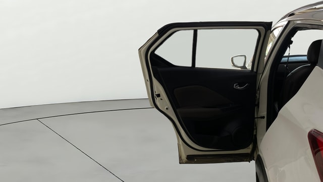 View Nissan Kicks Image 22 Used Nissan Kicks Image 22