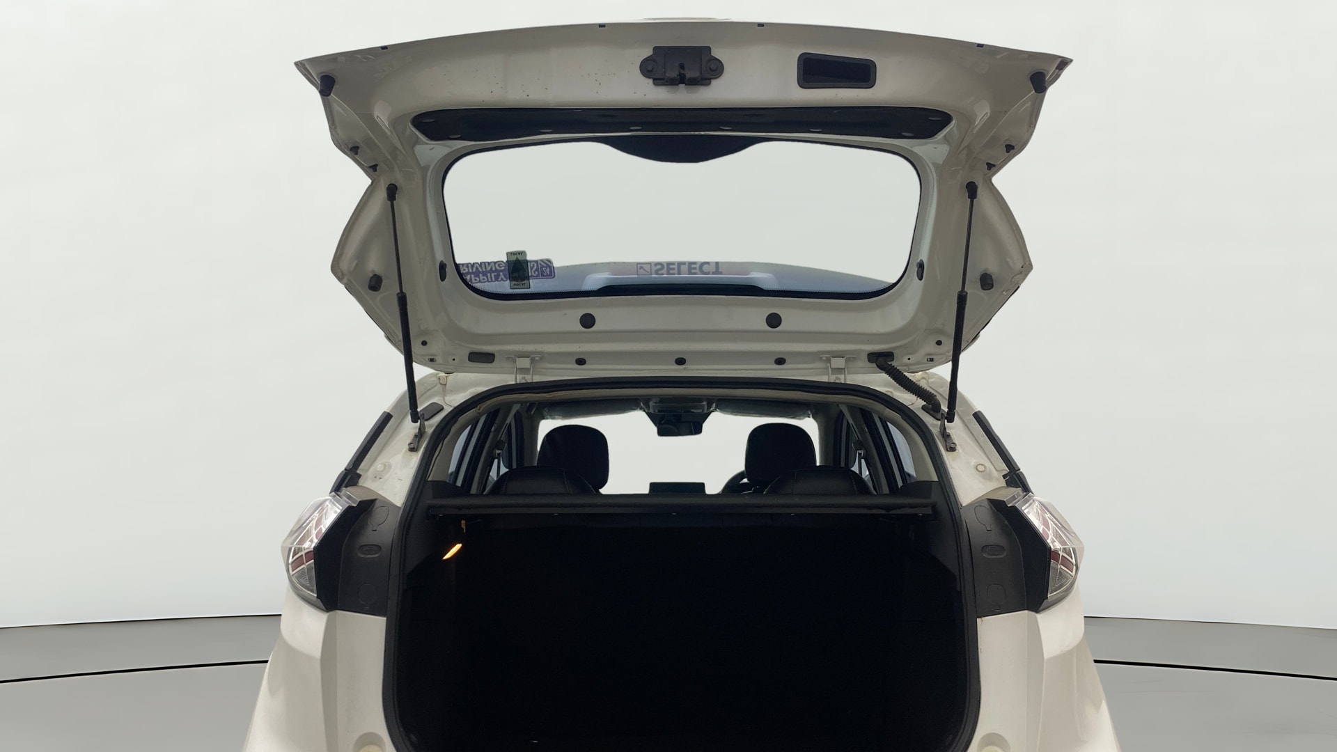 View 2023 Tata Nexon Revotron XE Image 16 Used 2023 Tata Nexon Revotron XE Image 16