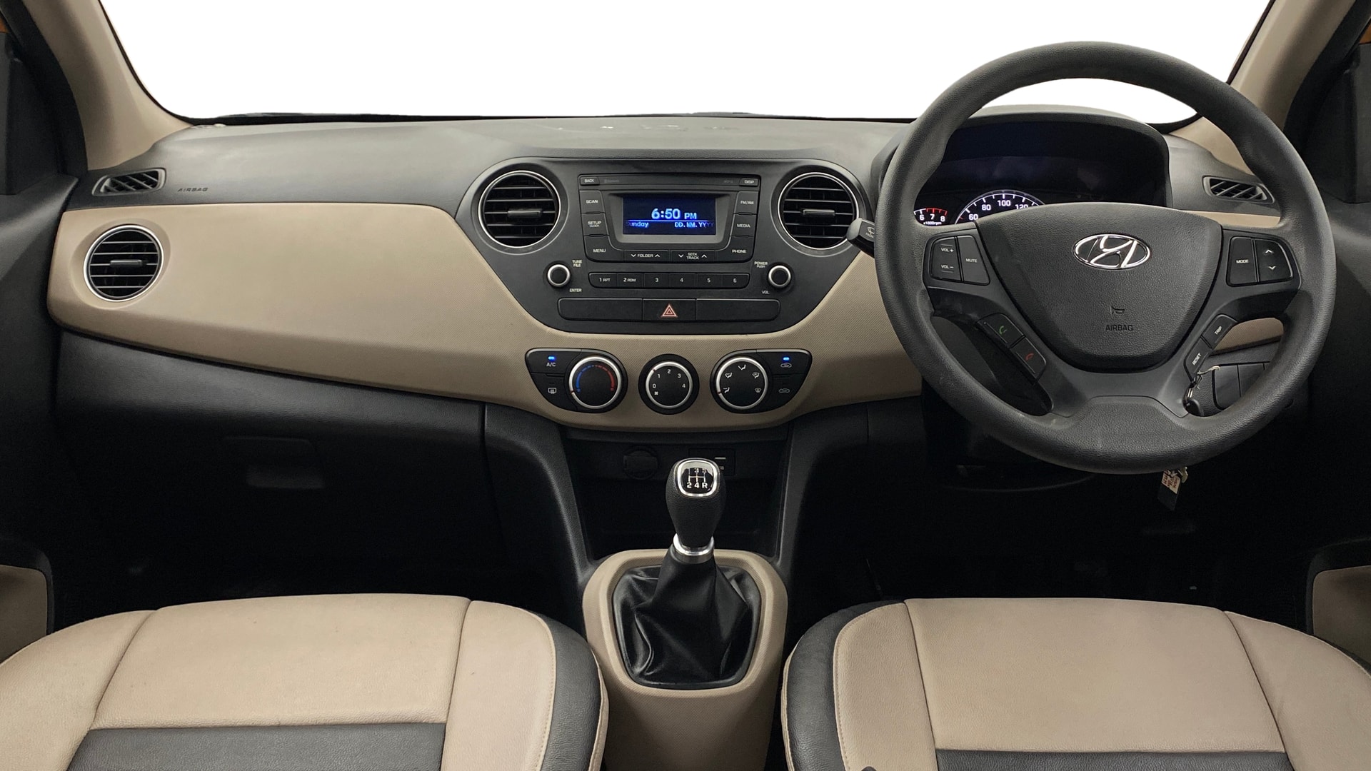View 2016 Hyundai Grand i10 Sportz 1.2 Kappa Image 15 Used 2016 Hyundai Grand i10 Sportz 1.2 Kappa Image 15