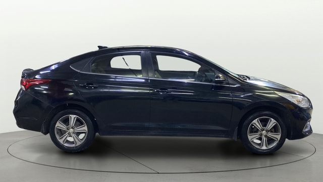 View Hyundai Verna Image 27 Used Hyundai Verna Image 27