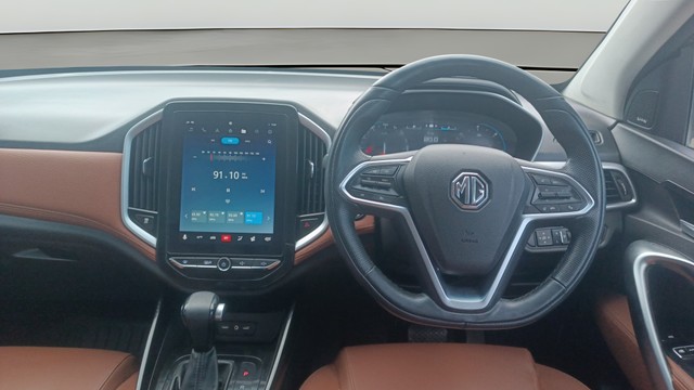 View MG Hector Plus Image 14 Used MG Hector Plus Image 14