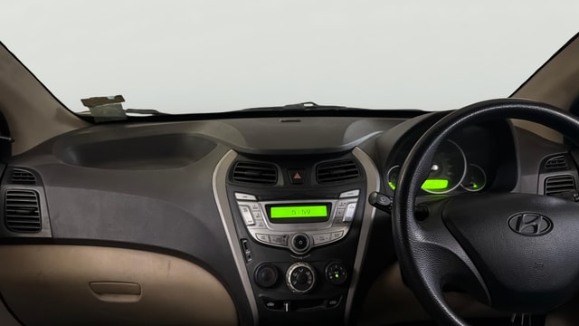 View Hyundai EON Image 17 Used Hyundai EON Image 17