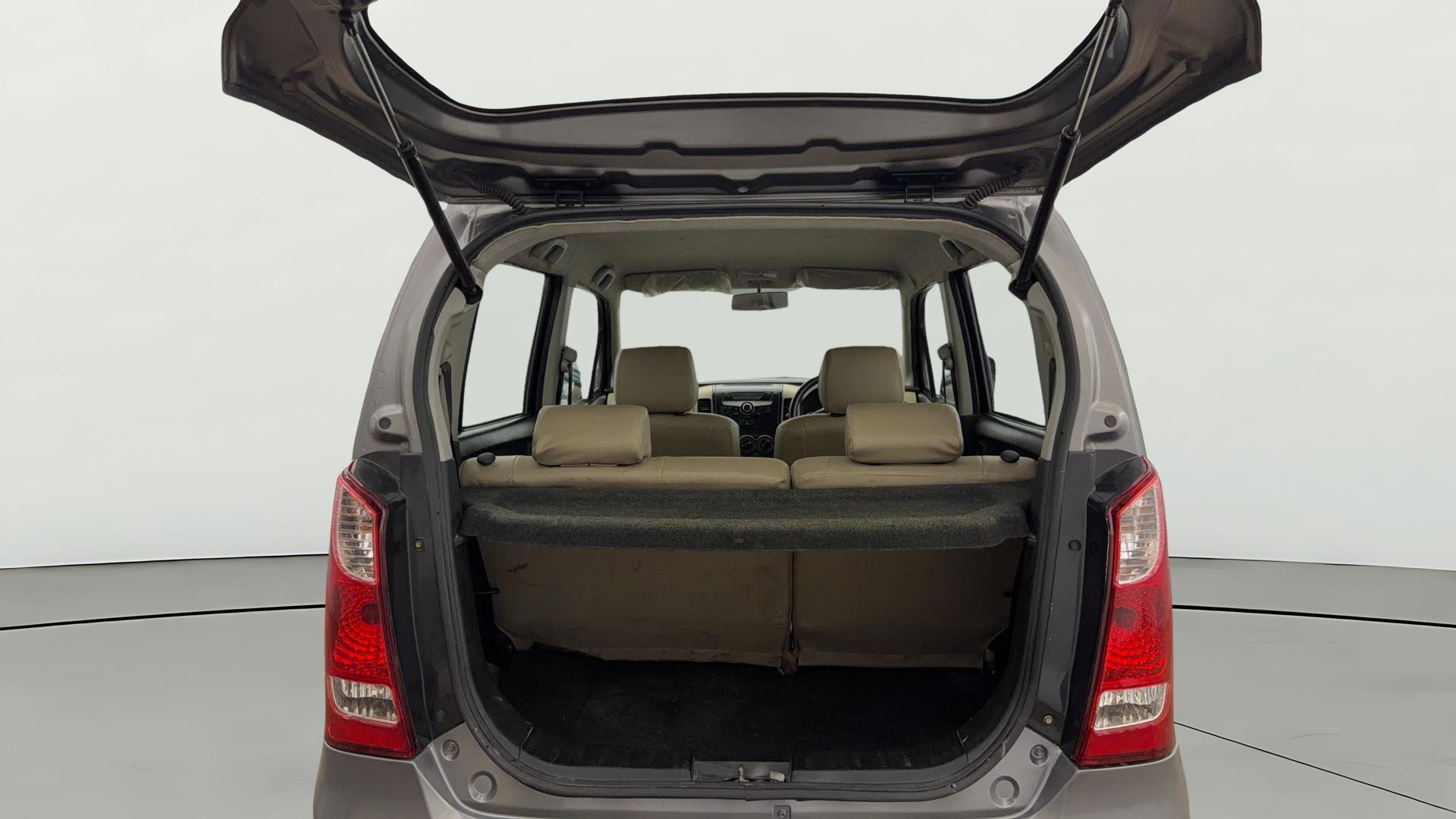 View 2018 Maruti Suzuki 1000 Base Variant Image 36 Used 2018 Maruti Suzuki 1000 Base Variant Image 36