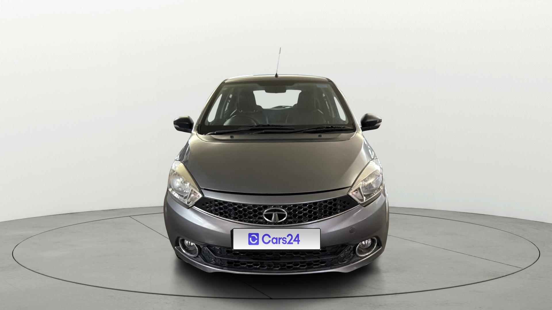 2019 टाटा टियागो Revotorq XB 2019 टाटा टियागो Revotorq XB