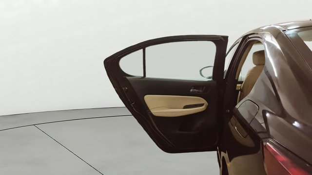 View Honda City ZX Image 15 Used Honda City ZX Image 15