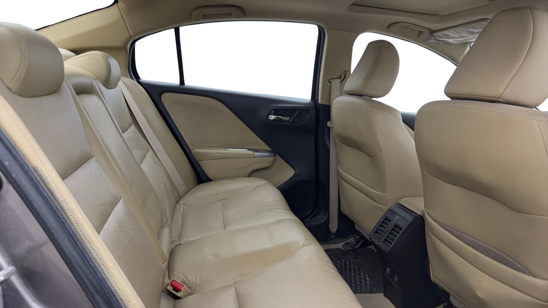 View 2015 Honda City ZX MT Diesel Anniversary Edition Image 31 Used 2015 Honda City ZX MT Diesel Anniversary Edition Image 31