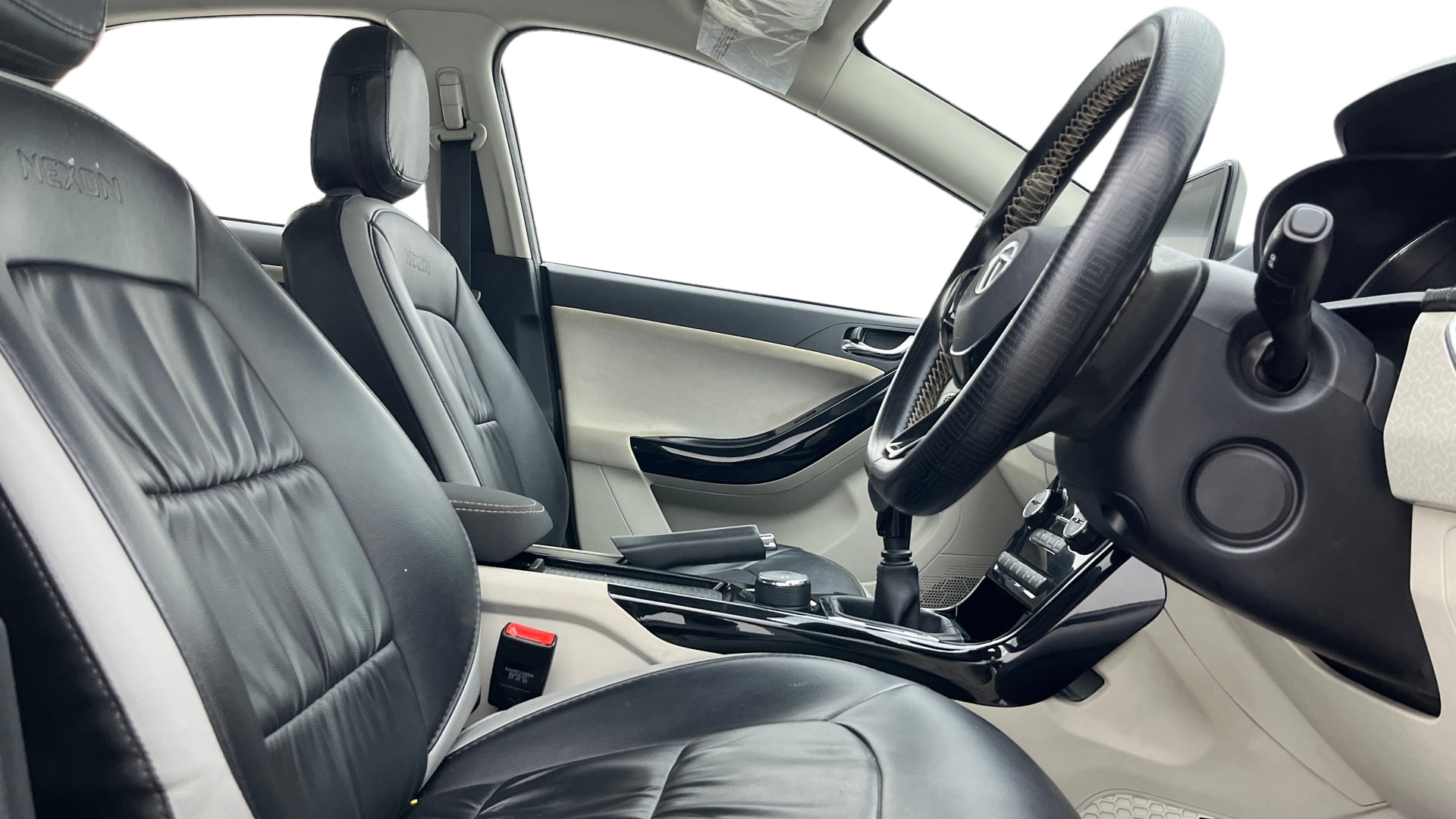 View 2022 Tata Nexon Revotron XE Image 26 Used 2022 Tata Nexon Revotron XE Image 26