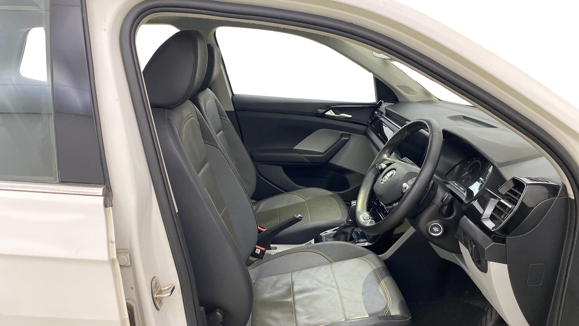 View 2021 Skoda Kushaq Style 1.0 TSI AT Image 27 Used 2021 Skoda Kushaq Style 1.0 TSI AT Image 27