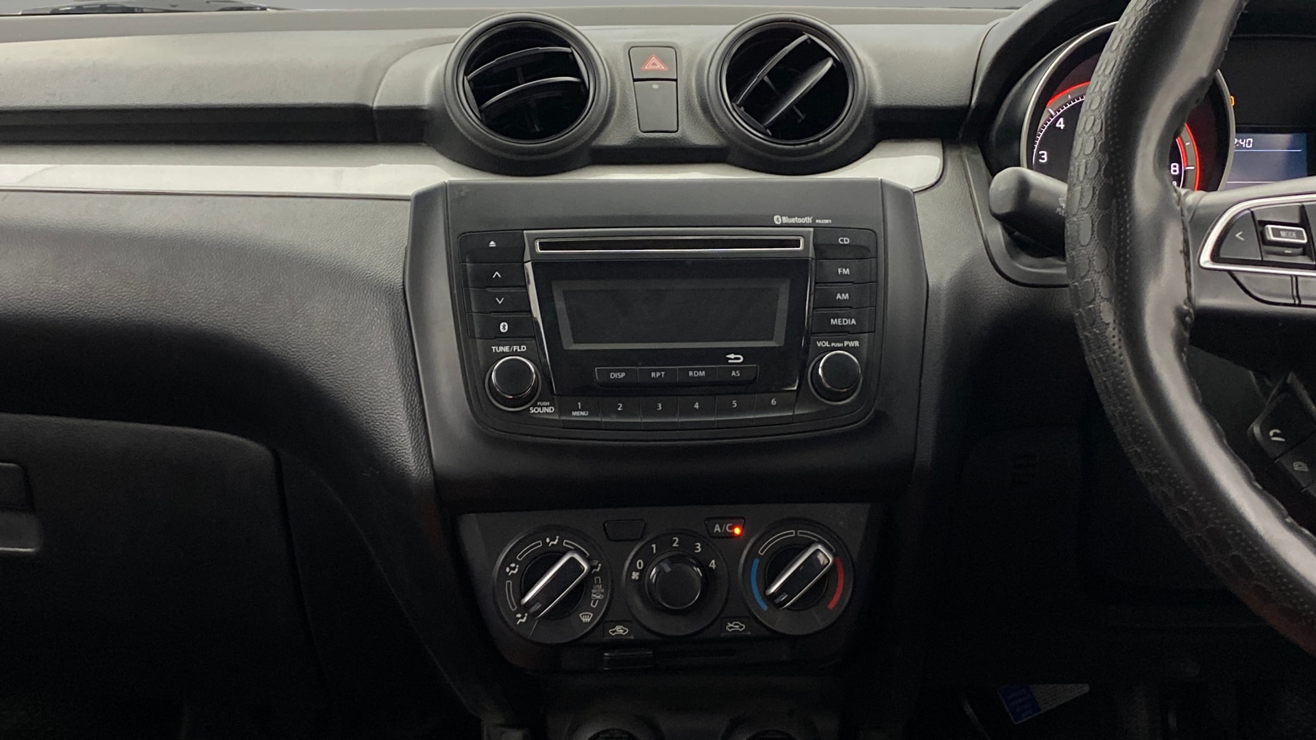 View 2019 Maruti Suzuki 1000 Base Variant Image 17 Used 2019 Maruti Suzuki 1000 Base Variant Image 17