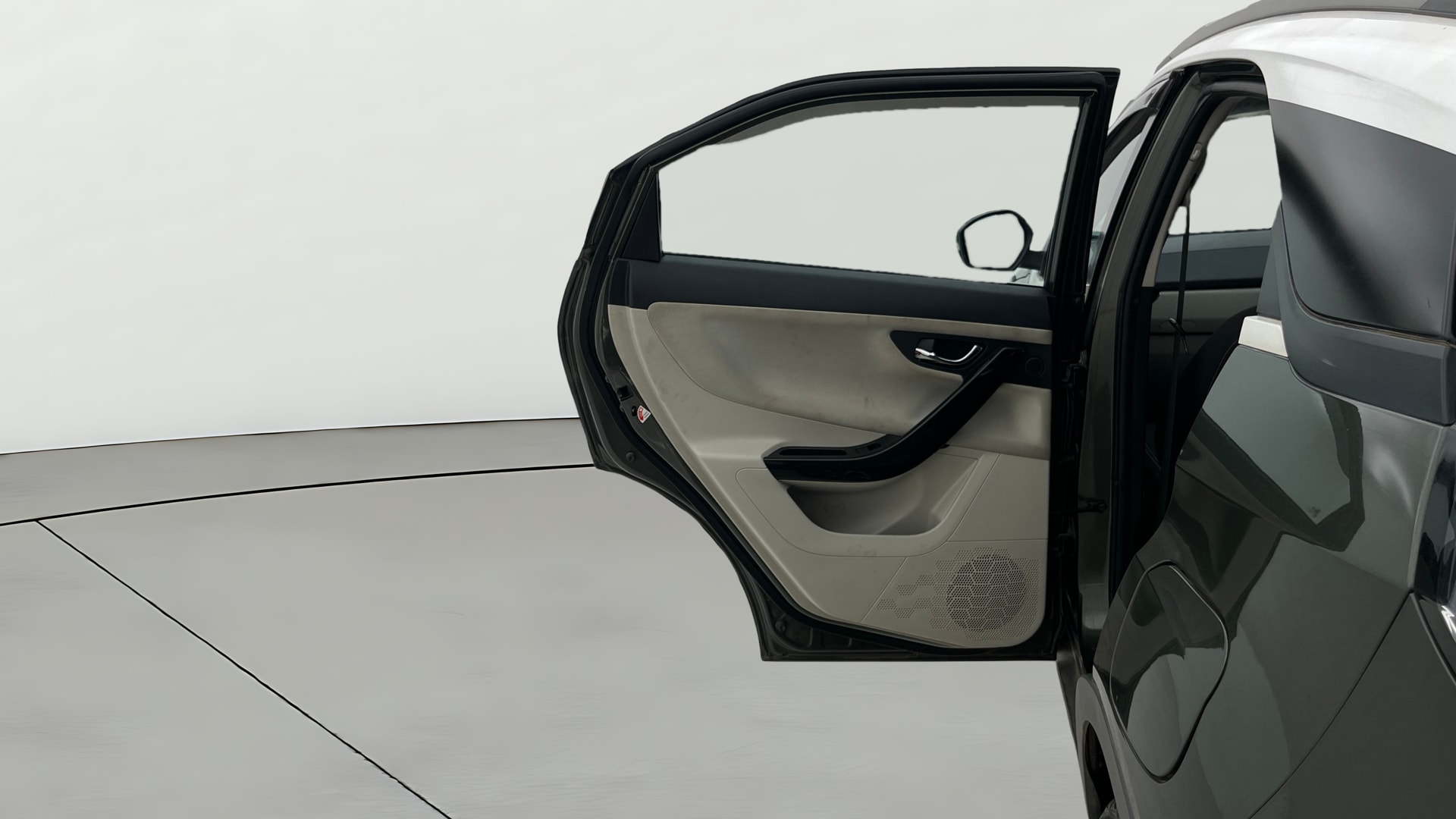 View 2021 Tata Nexon Revotron XE Image 15 Used 2021 Tata Nexon Revotron XE Image 15