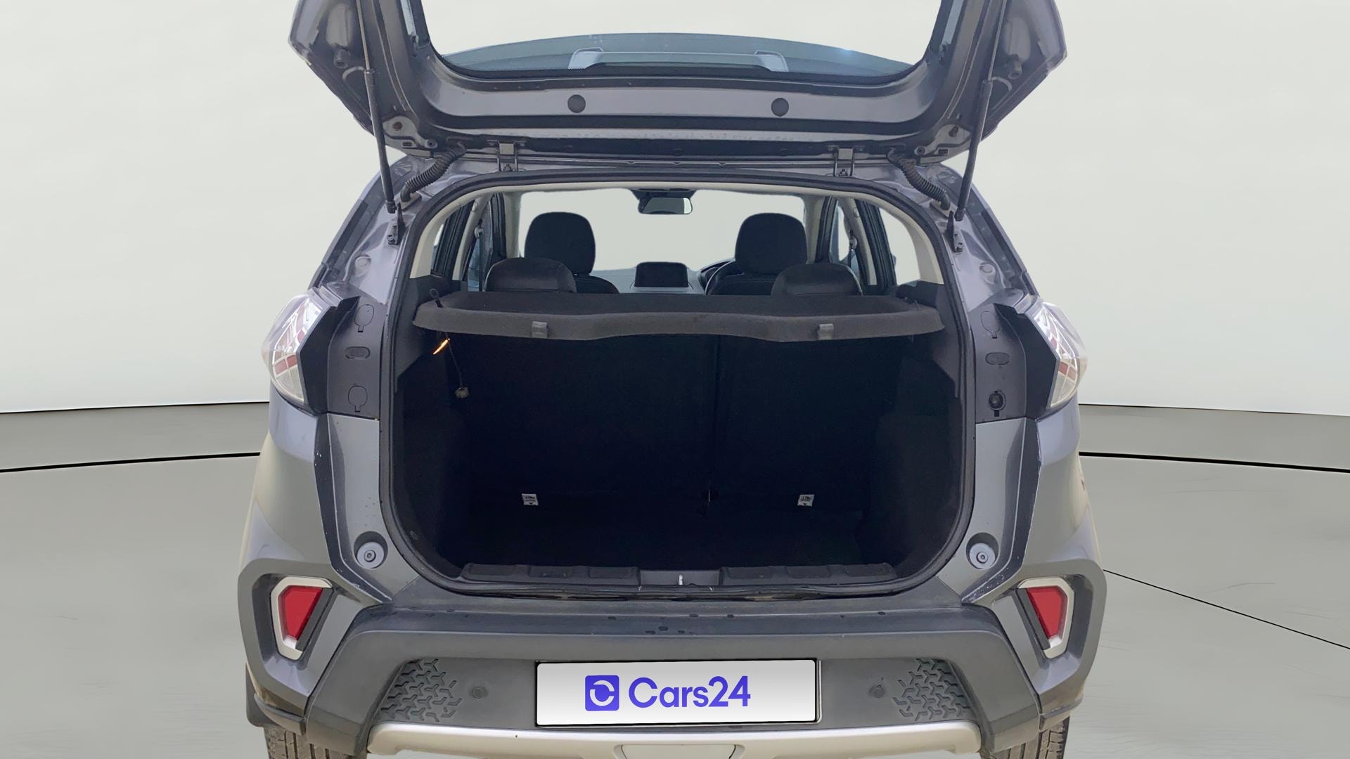 View 2020 Tata Nexon Revotron XE Image 40 Used 2020 Tata Nexon Revotron XE Image 40