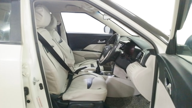 View Mahindra XUV300 Image 18 Used Mahindra XUV300 Image 18