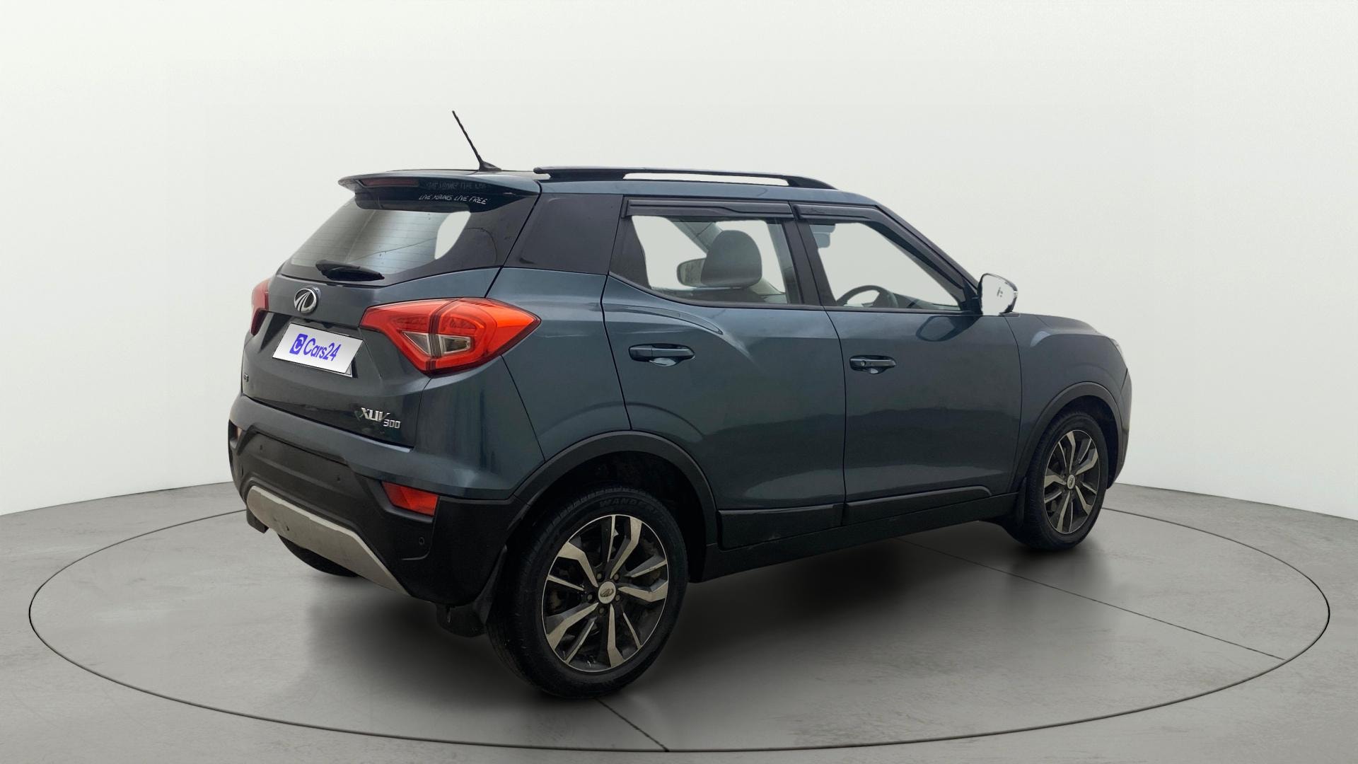 Used 2020 Mahindra XUV300 Used 2020 Mahindra XUV300