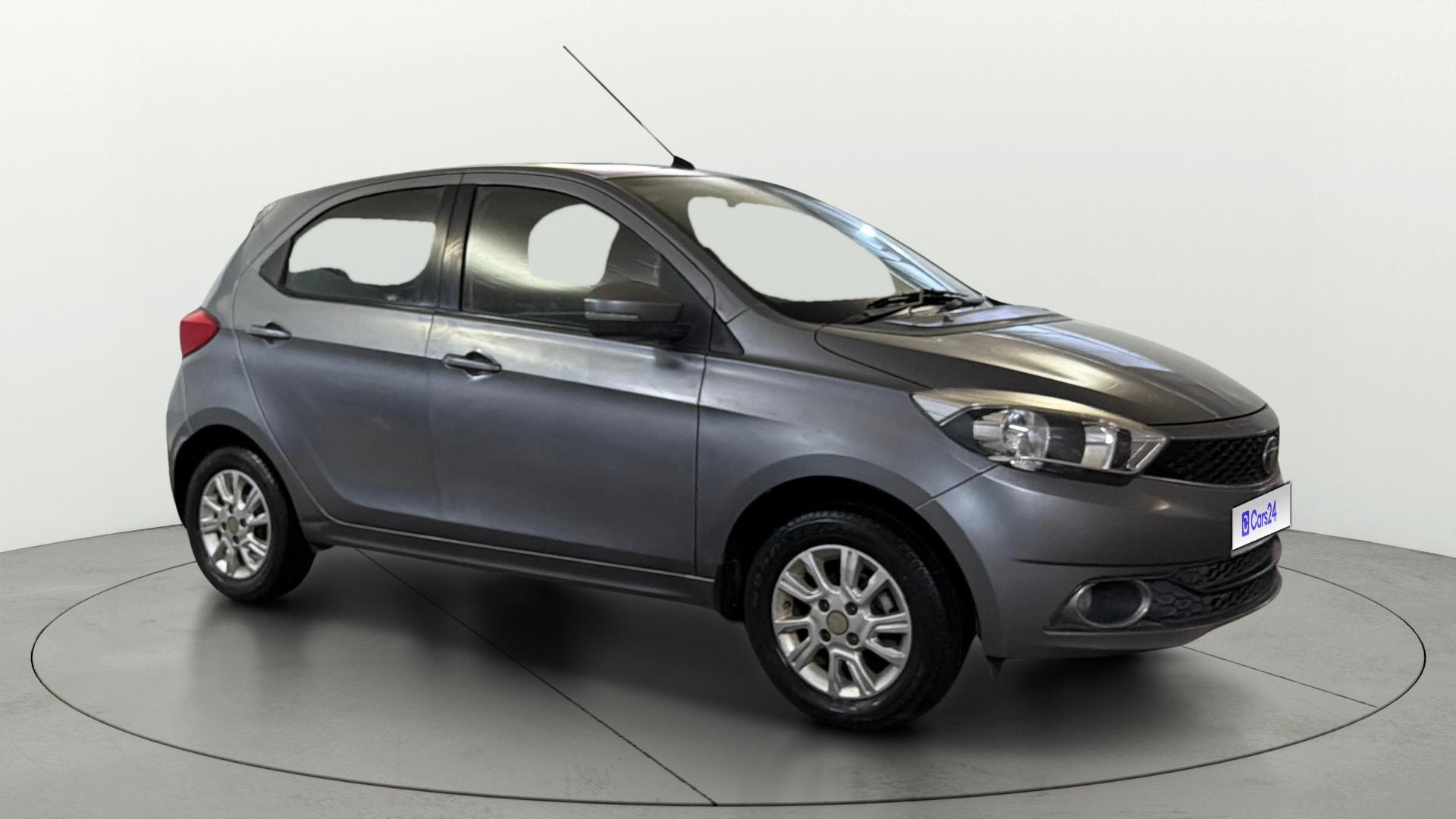 View 2018 Tata Tiago Revotorq XB Image 21 Used 2018 Tata Tiago Revotorq XB Image 21
