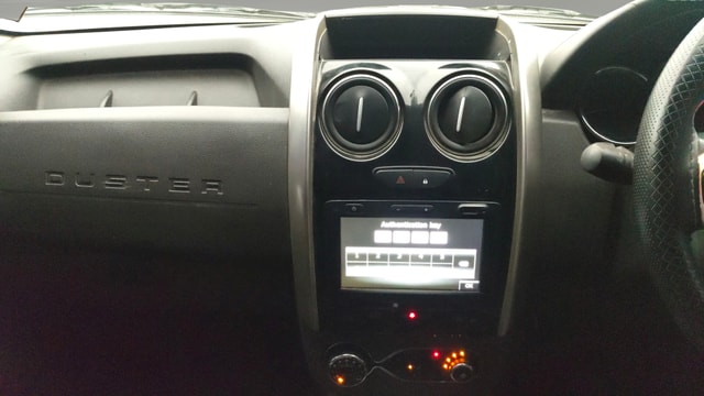 View Renault Duster Image 17 Used Renault Duster Image 17