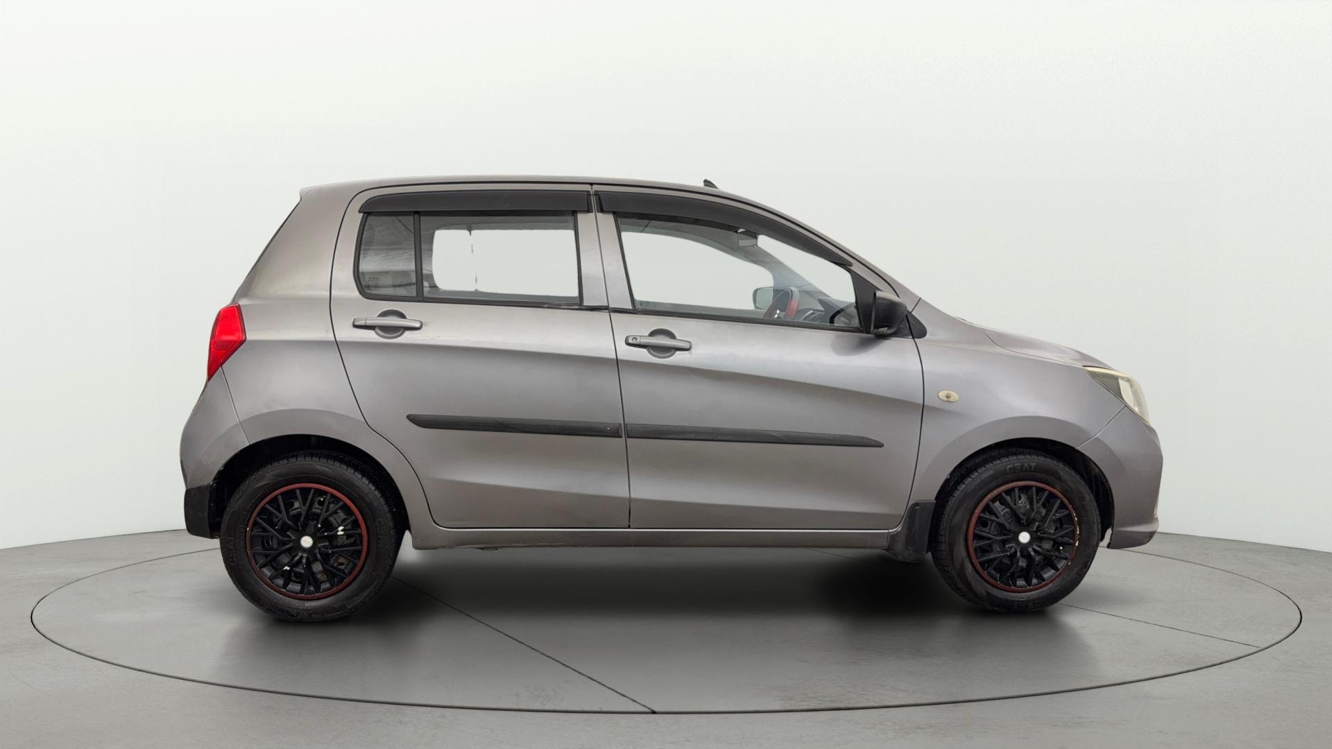 View 2019 Maruti Suzuki 1000 Base Variant Image 8 Used 2019 Maruti Suzuki 1000 Base Variant Image 8