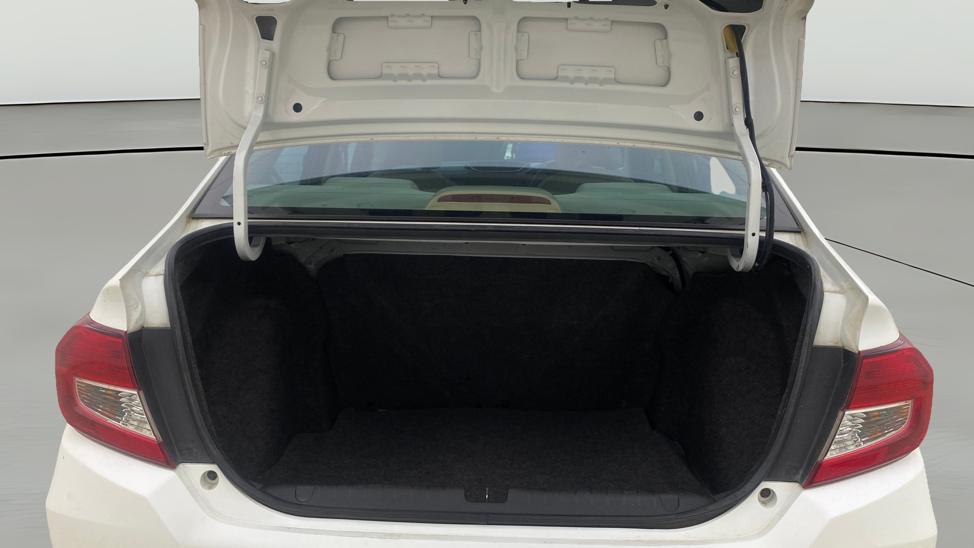 View 2020 Honda Amaze E MT Petrol BS IV Image 38 Used 2020 Honda Amaze E MT Petrol BS IV Image 38