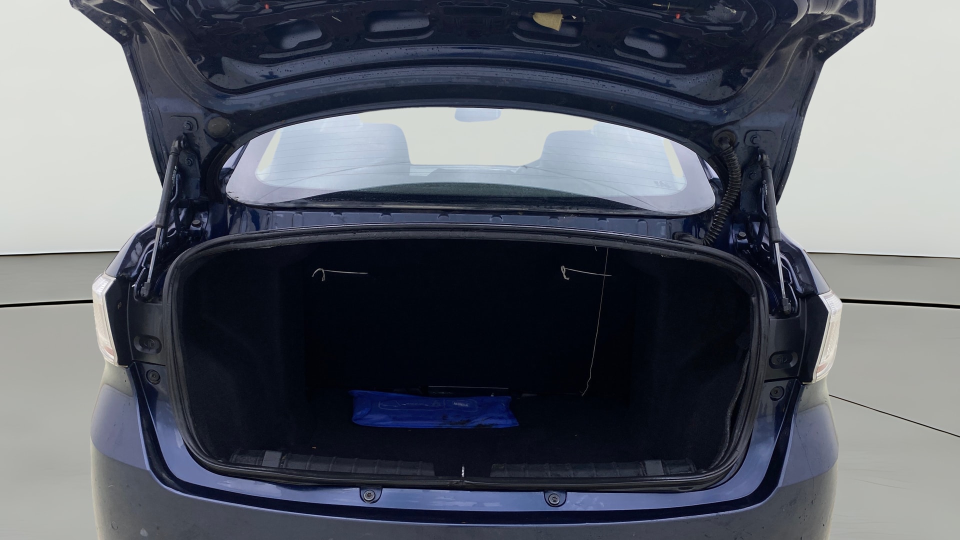 View 2019 Tata Tigor XE Diesel Image 37 Used 2019 Tata Tigor XE Diesel Image 37
