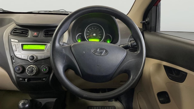 View Hyundai EON Image 20 Used Hyundai EON Image 20