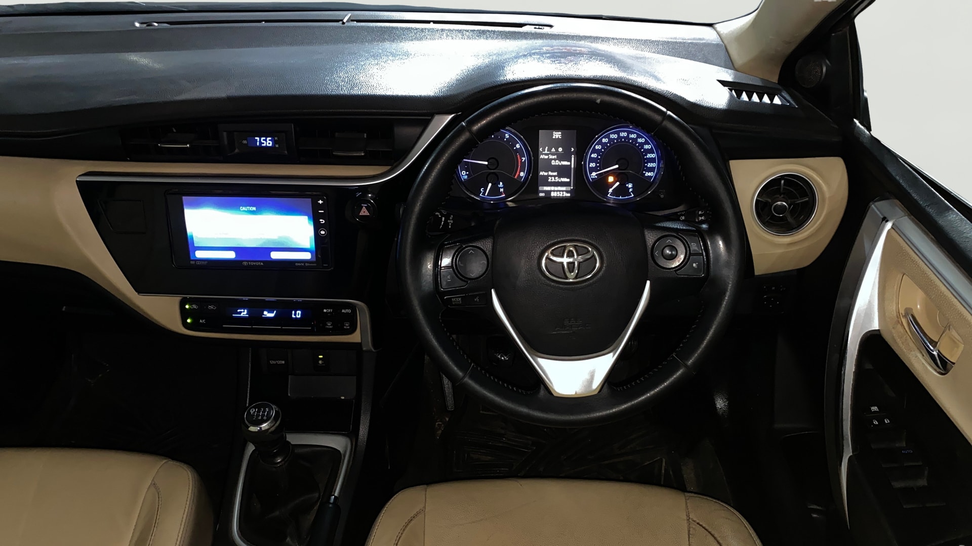 View 2019 Toyota Corolla Altis 1.8 GL Image 20 Used 2019 Toyota Corolla Altis 1.8 GL Image 20