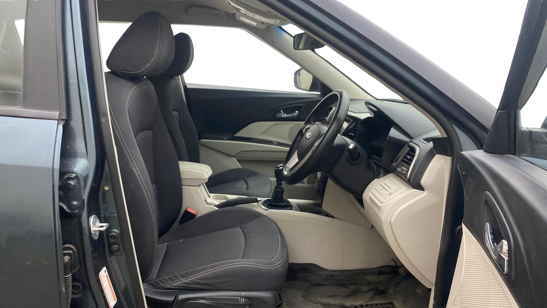 Used 2020 Mahindra XUV300 Used 2020 Mahindra XUV300