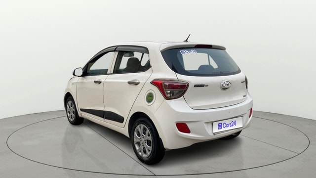 View Hyundai Grand i10 Image 2 Used Hyundai Grand i10 Image 2