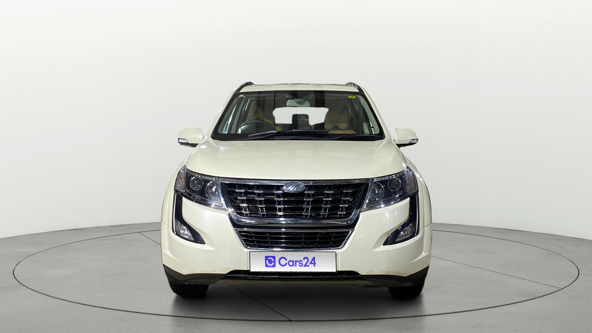 2021 महिंद्रा एक्सयूवी500 W7 AT 2021 महिंद्रा एक्सयूवी500 W7 AT