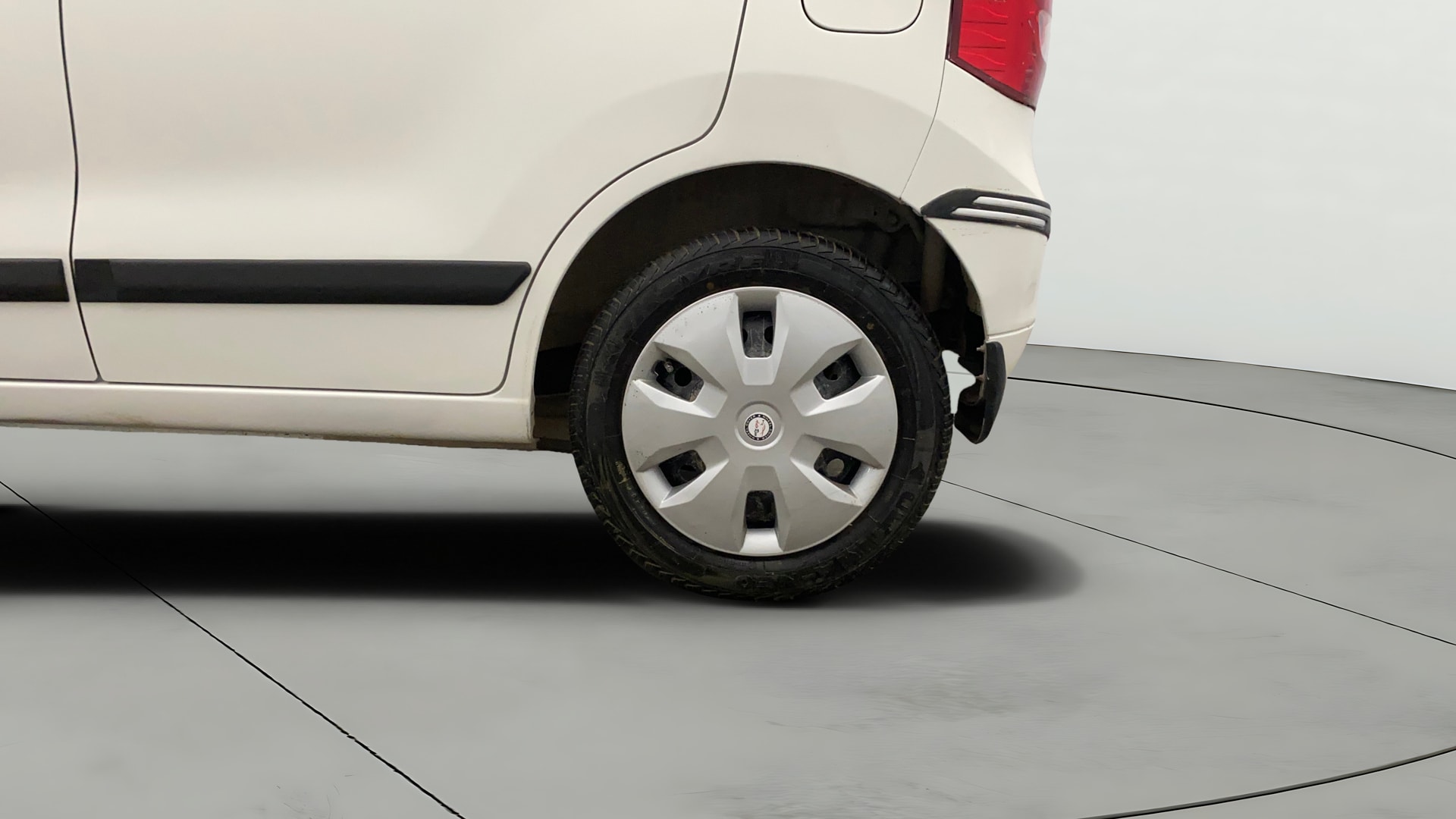 View 2019 Maruti Suzuki 1000 Base Variant Image 11 Used 2019 Maruti Suzuki 1000 Base Variant Image 11