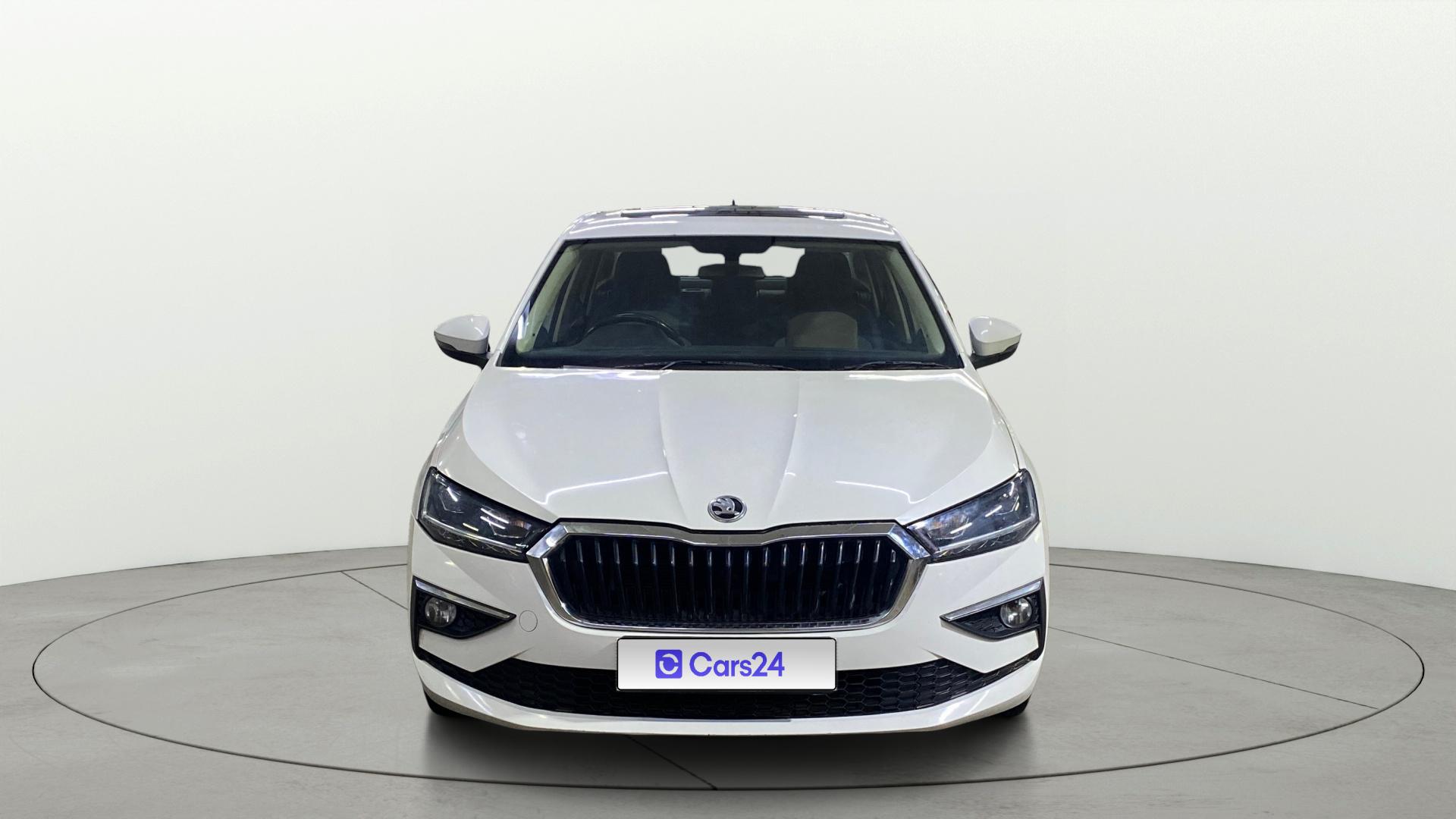 2022 स्कोडा स्लेविया Style 1.0 TSI AT 2022 स्कोडा स्लेविया Style 1.0 TSI AT