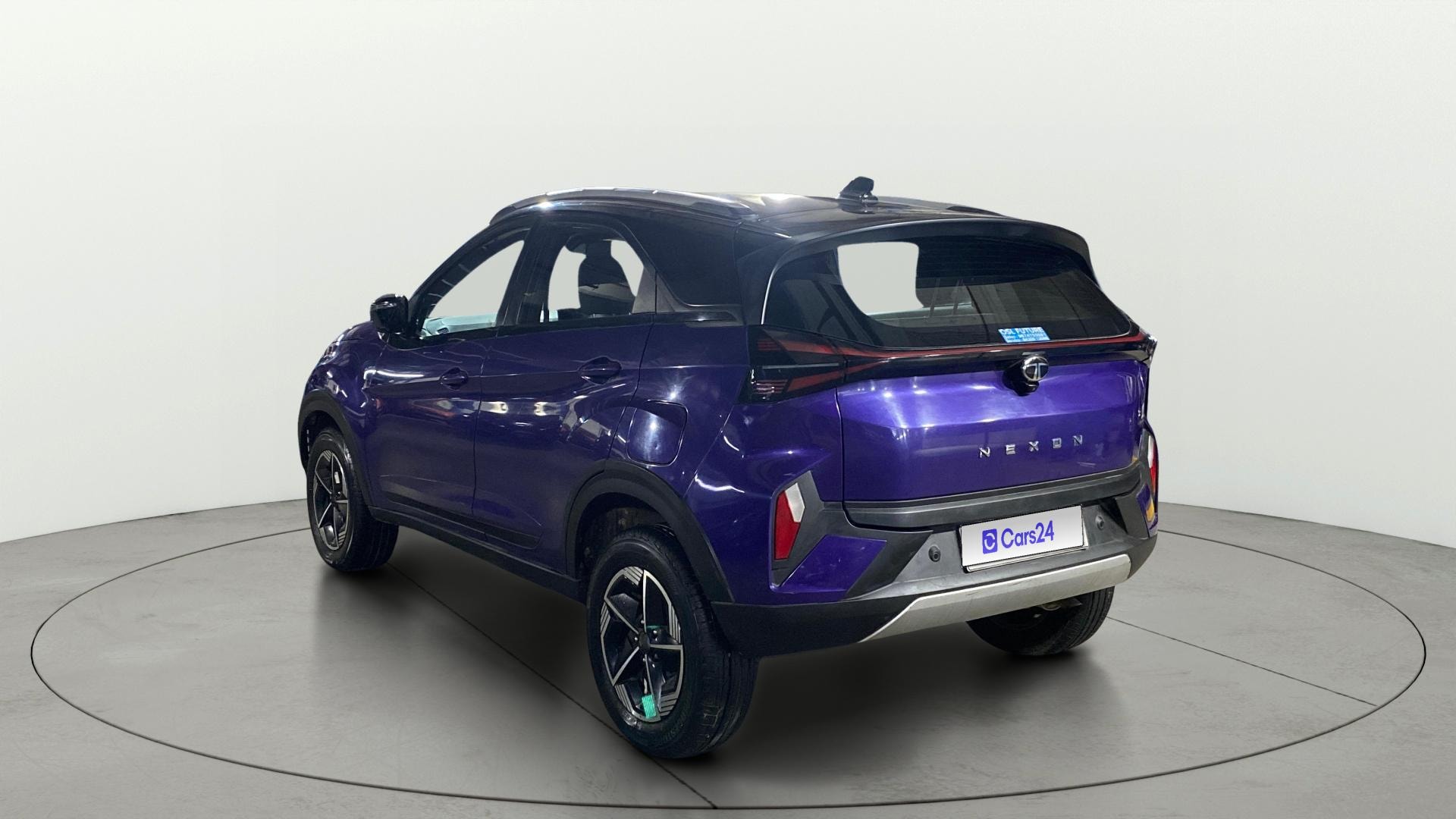 View 2025 Tata Nexon Revotron XE Image 2 Used 2025 Tata Nexon Revotron XE Image 2