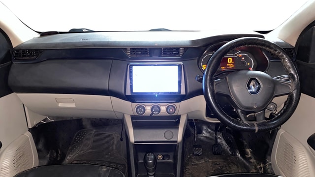 View Renault Triber Image 16 Used Renault Triber Image 16