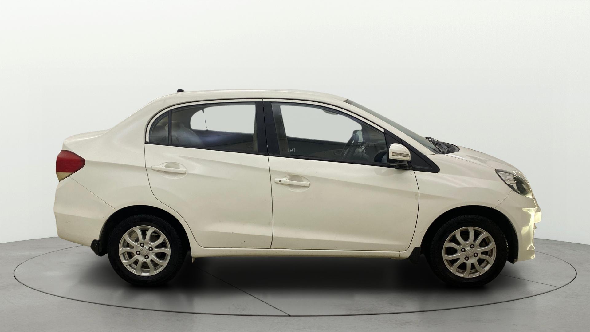 View 2013 Honda Amaze E MT Petrol BS IV Image 8 Used 2013 Honda Amaze E MT Petrol BS IV Image 8