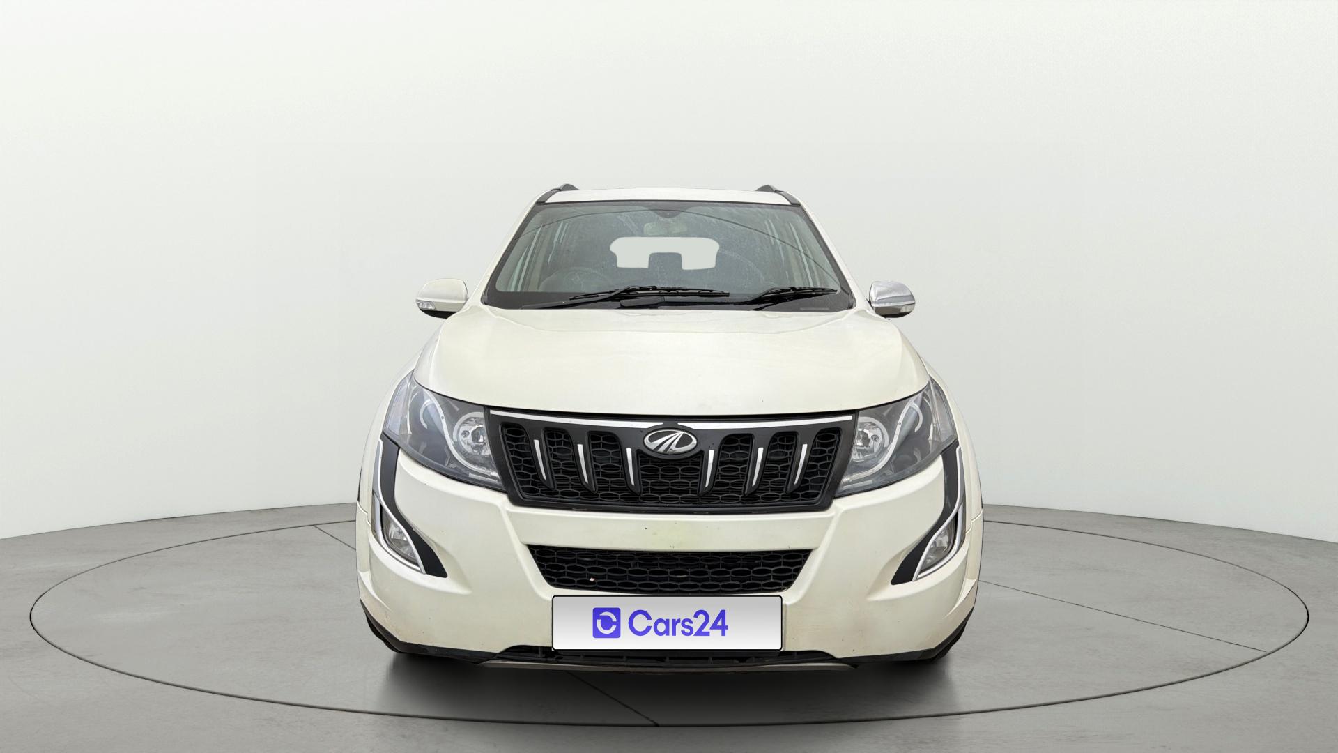 2018 महिंद्रा एक्सयूवी500 W4 BS4 1.99 litre 2018 महिंद्रा एक्सयूवी500 W4 BS4 1.99 litre