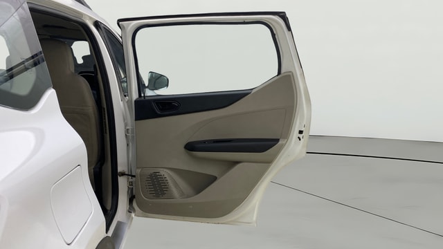 View Renault Triber Image 7 Used Renault Triber Image 7