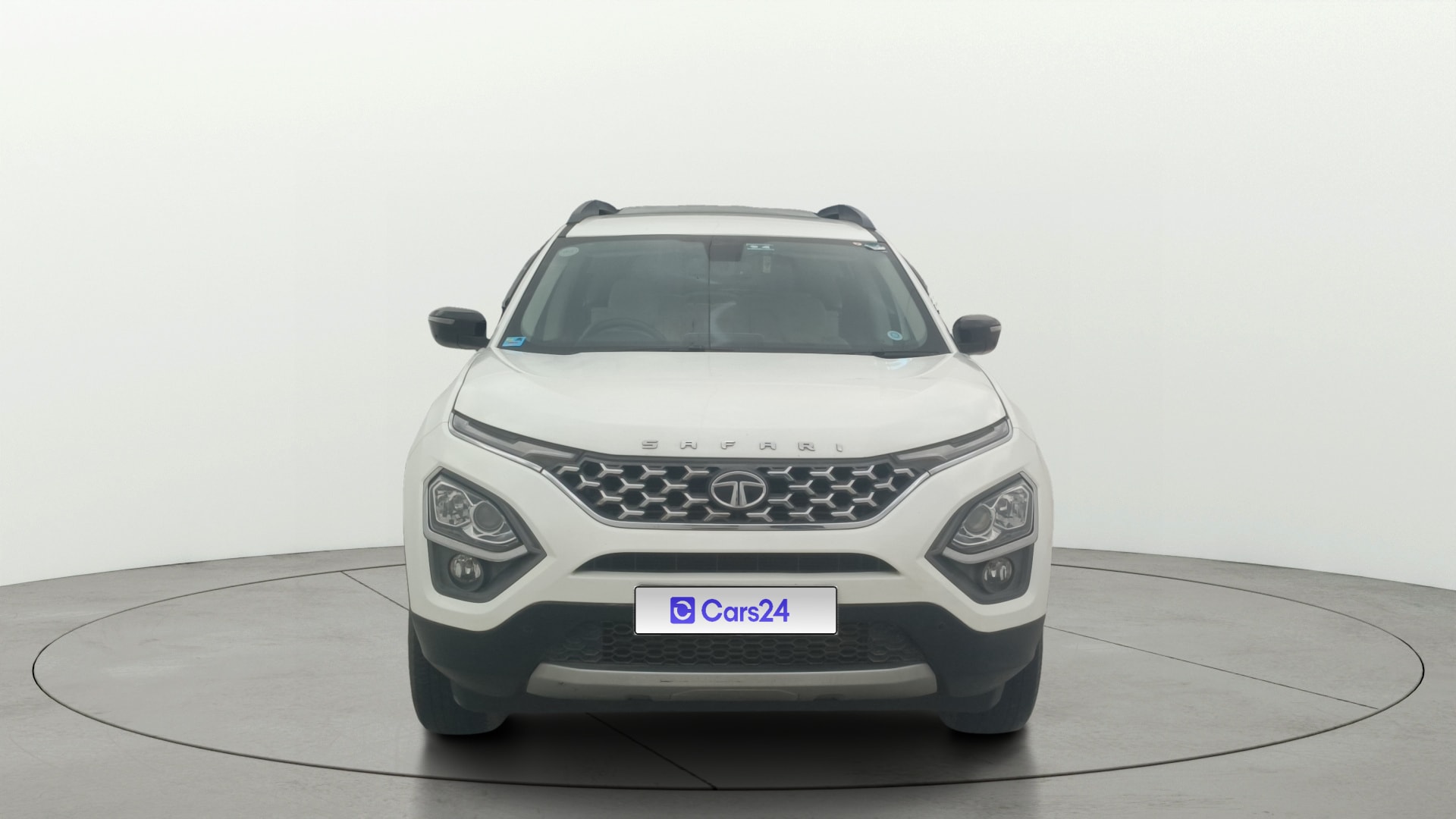 View 2021 Tata Safari XZ Image 1 Used 2021 Tata Safari XZ Image 1