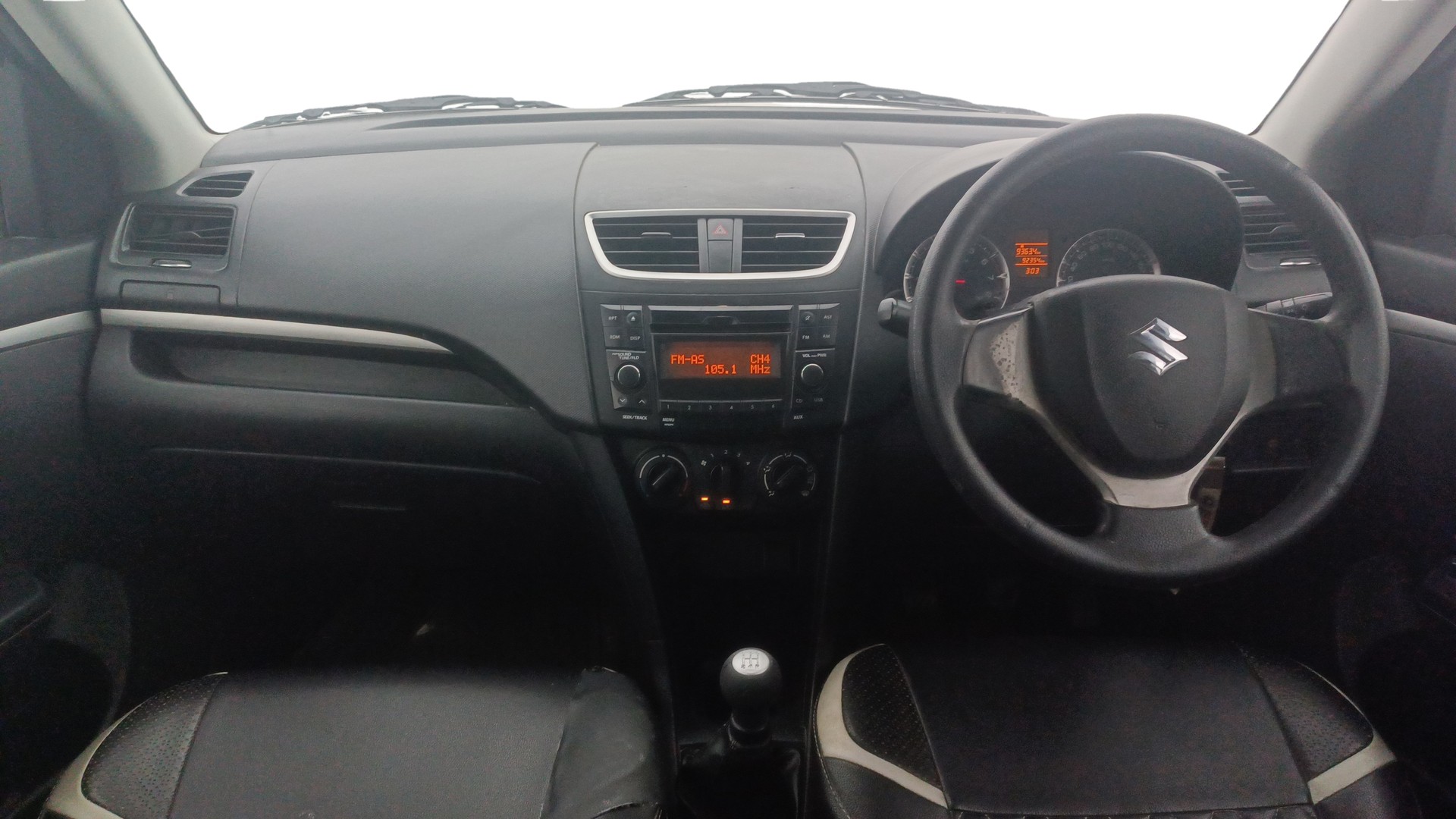 View 2015 Maruti Suzuki 1000 Base Variant Image 29 Used 2015 Maruti Suzuki 1000 Base Variant Image 29