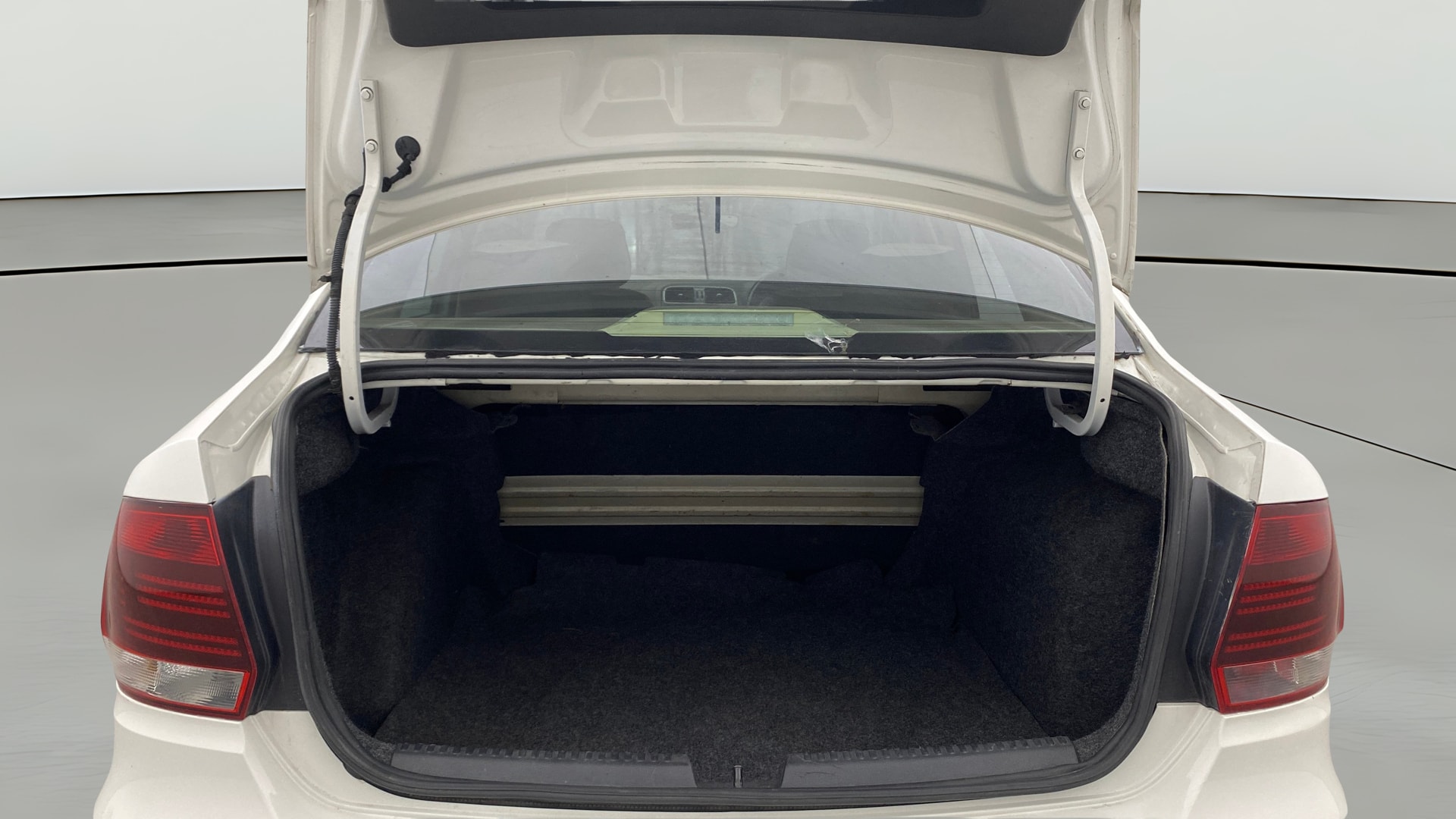 View 2021 Volkswagen Vento 1.0 L TSI Highline Petrol Image 36 Used 2021 Volkswagen Vento 1.0 L TSI Highline Petrol Image 36