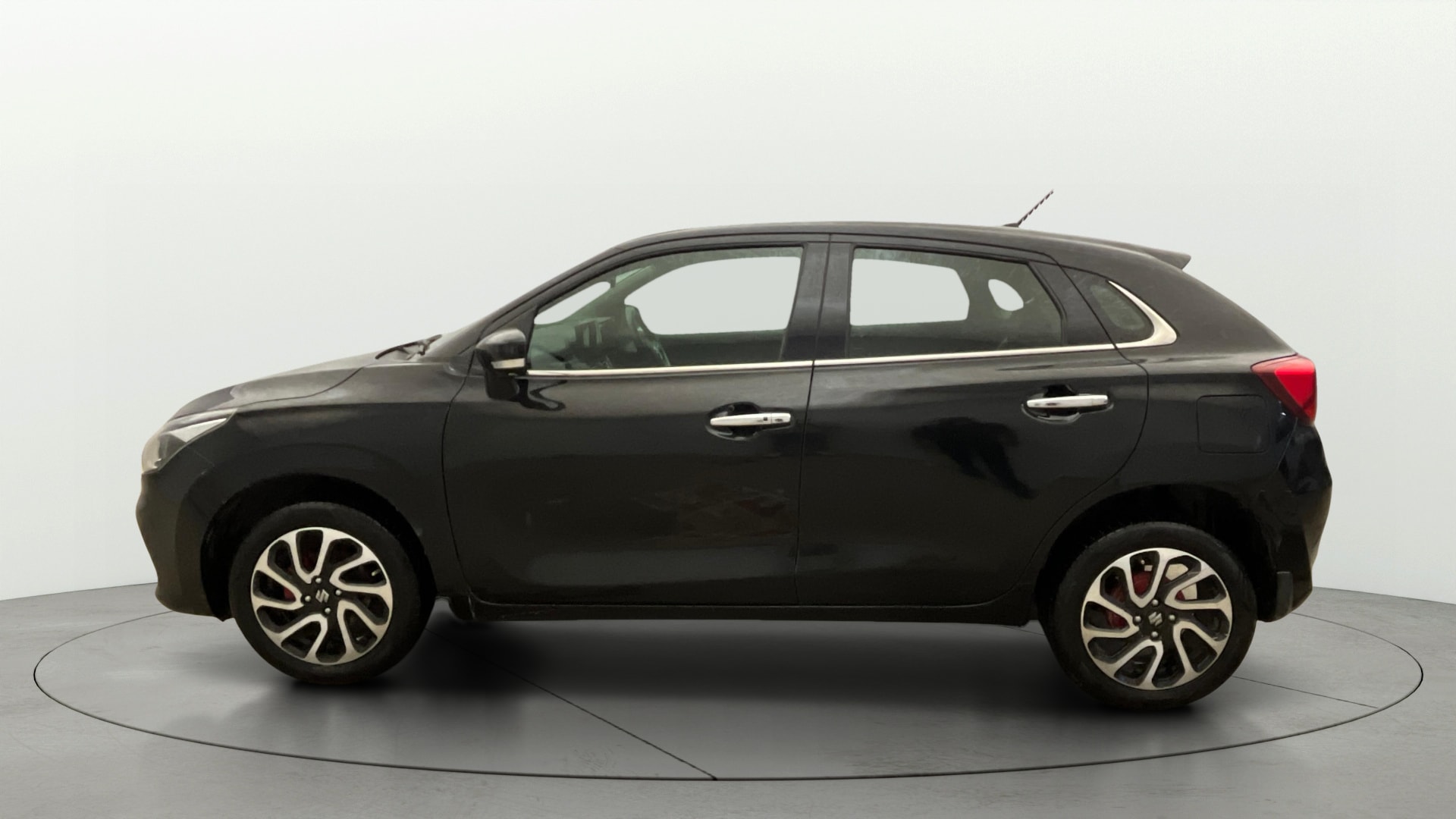 View 2023 Maruti Suzuki 1000 Base Variant Image 6 Used 2023 Maruti Suzuki 1000 Base Variant Image 6
