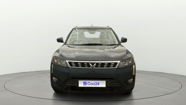 View Mahindra XUV300 Image 1 Used Mahindra XUV300 Image 1