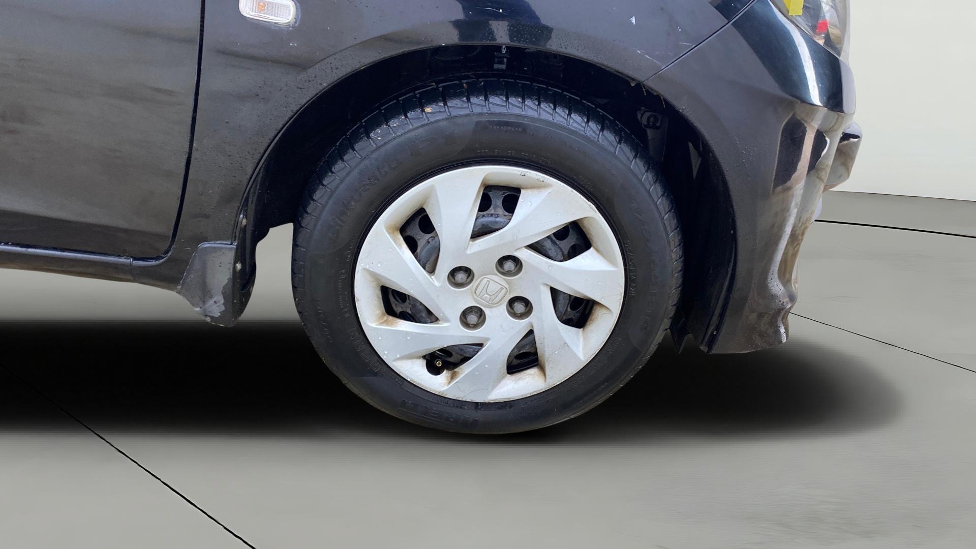 View 2013 Honda Amaze E MT Petrol BS IV Image 40 Used 2013 Honda Amaze E MT Petrol BS IV Image 40