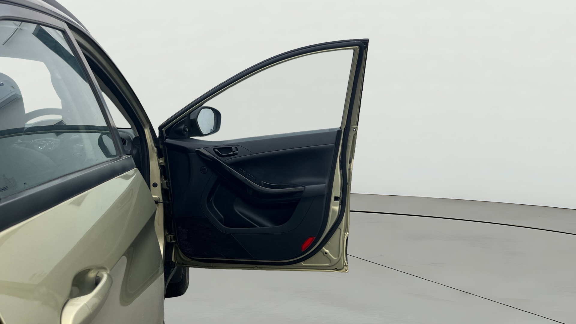 View 2022 Tata Nexon Revotron XE Image 48 Used 2022 Tata Nexon Revotron XE Image 48