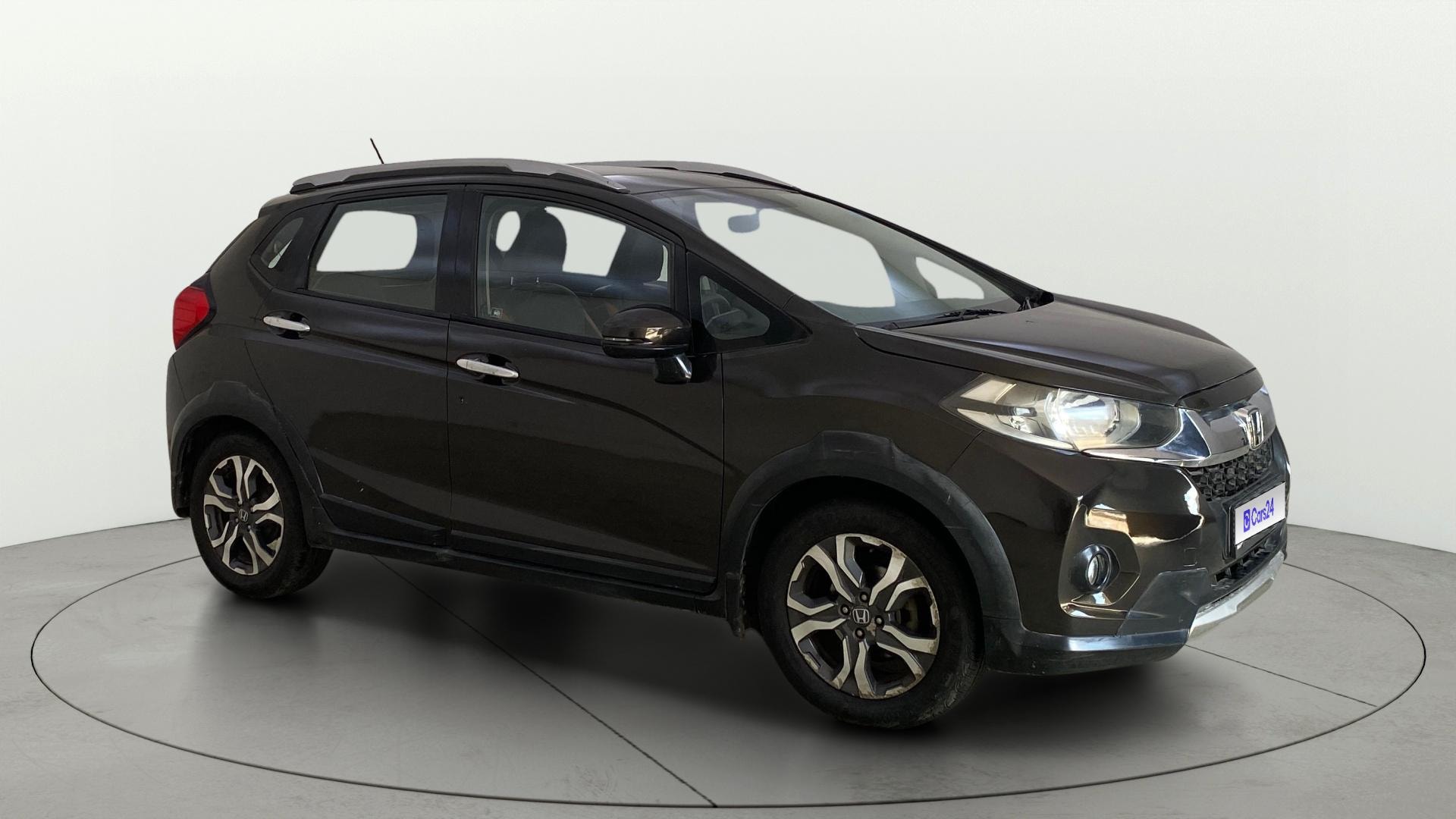 View 2018 Honda WR-V S MT Diesel Edge Edition Image 21 Used 2018 Honda WR-V S MT Diesel Edge Edition Image 21