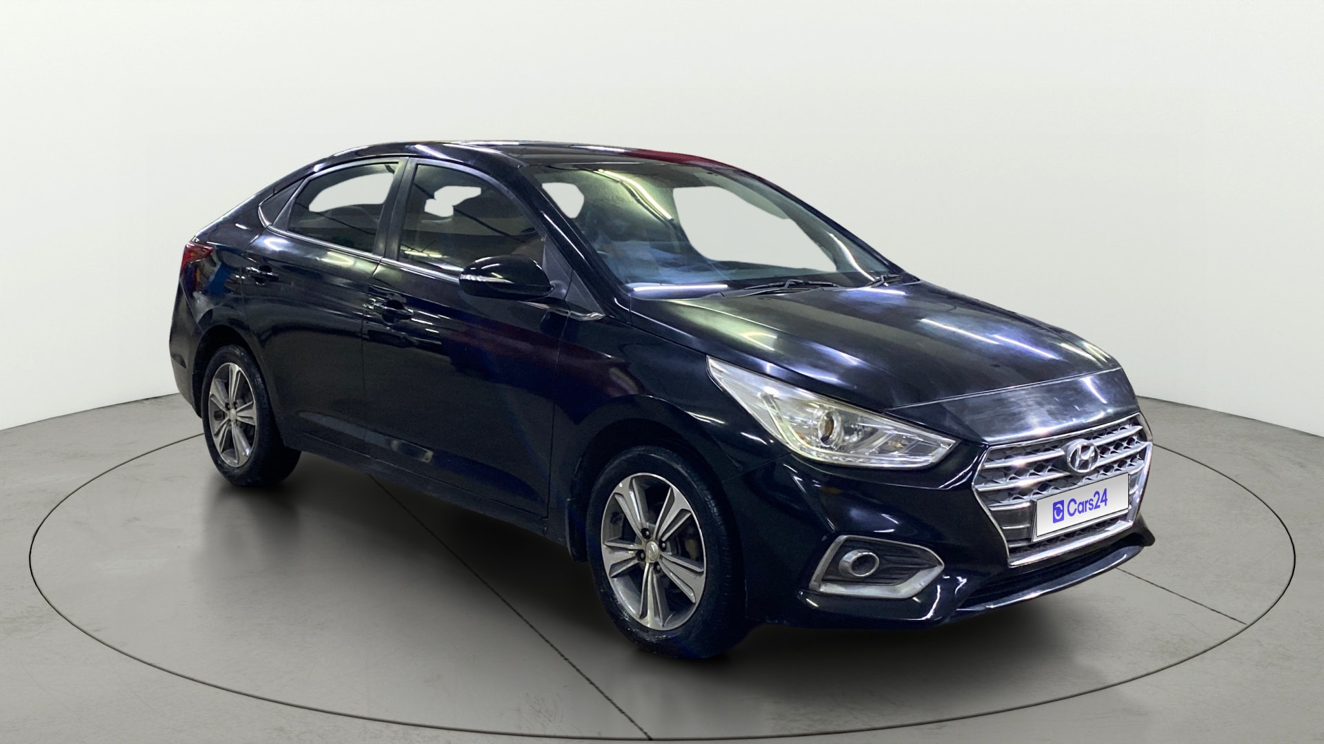 View 2018 Hyundai Verna 1.6 VTVT SX Image 23 Used 2018 Hyundai Verna 1.6 VTVT SX Image 23