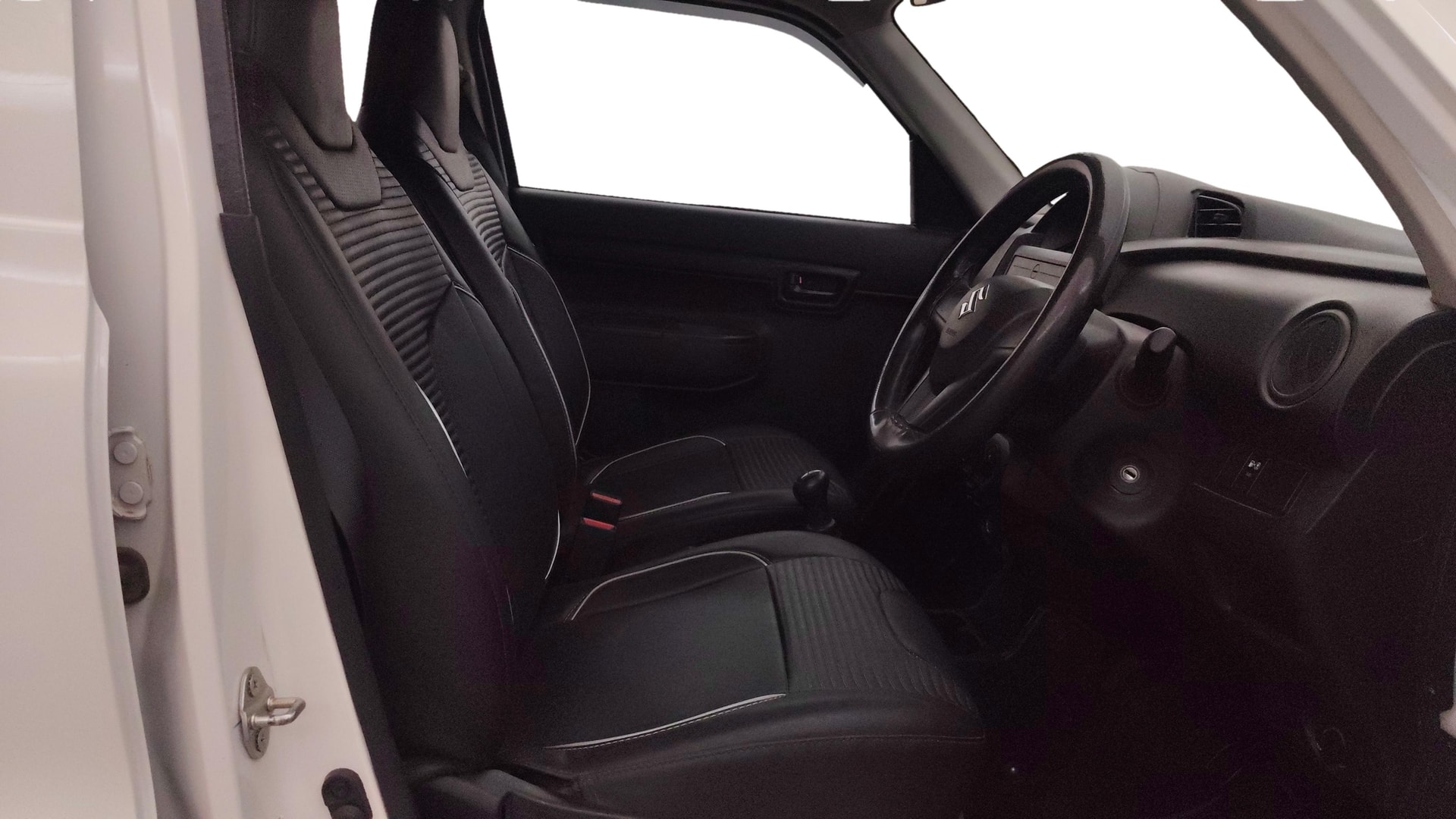 View 2022 Maruti Suzuki 1000 Base Variant Image 25 Used 2022 Maruti Suzuki 1000 Base Variant Image 25