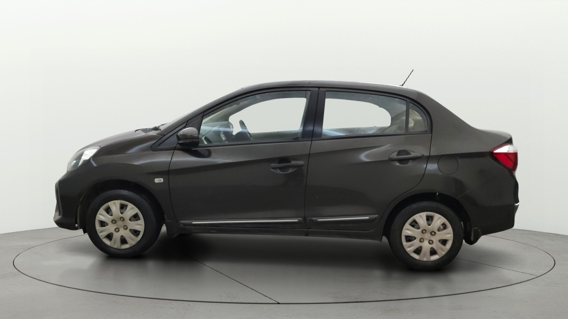 View 2017 Honda Amaze E MT Petrol BS IV Image 5 Used 2017 Honda Amaze E MT Petrol BS IV Image 5