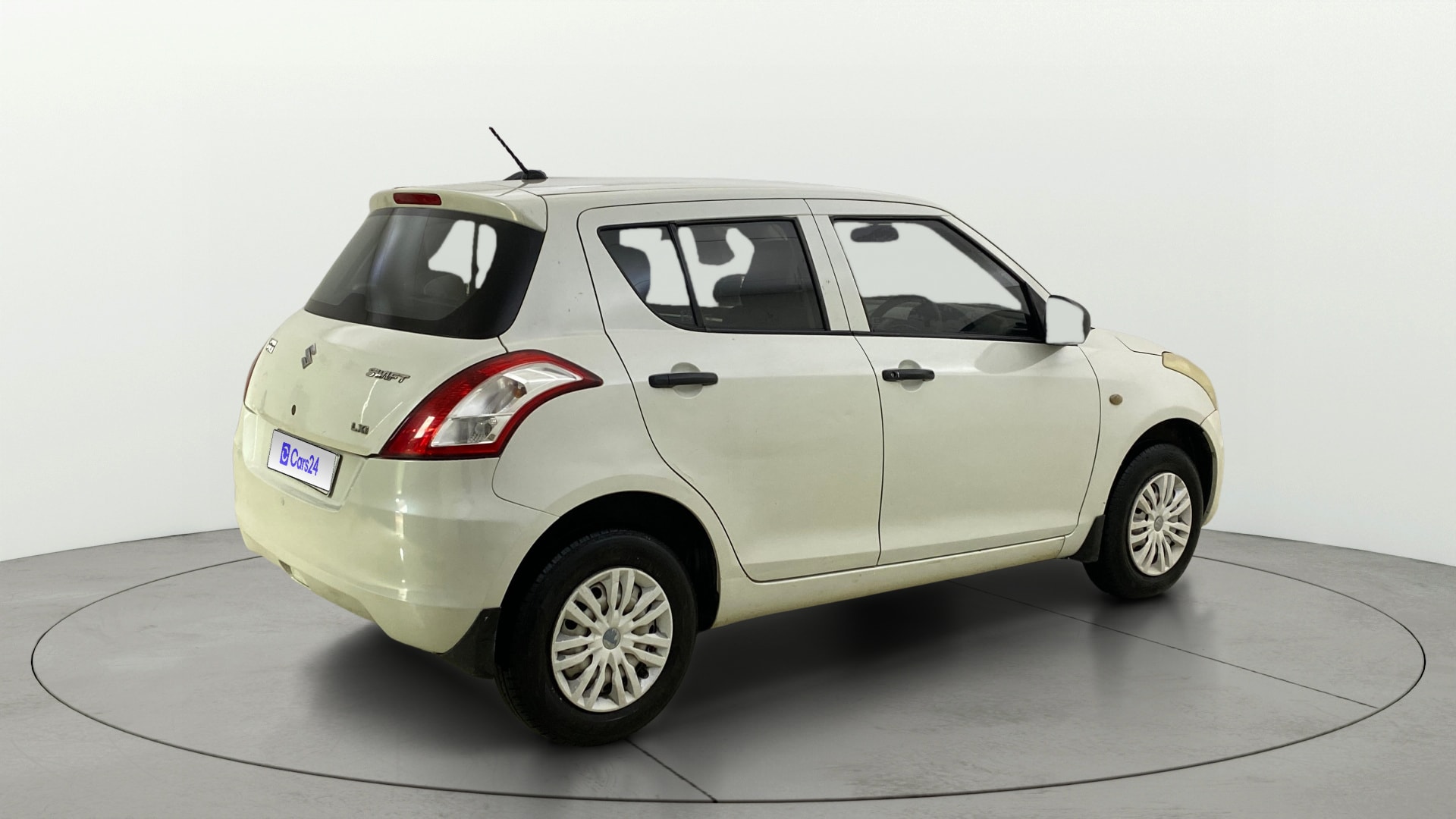 View 2016 Maruti Suzuki 1000 Base Variant Image 41 Used 2016 Maruti Suzuki 1000 Base Variant Image 41