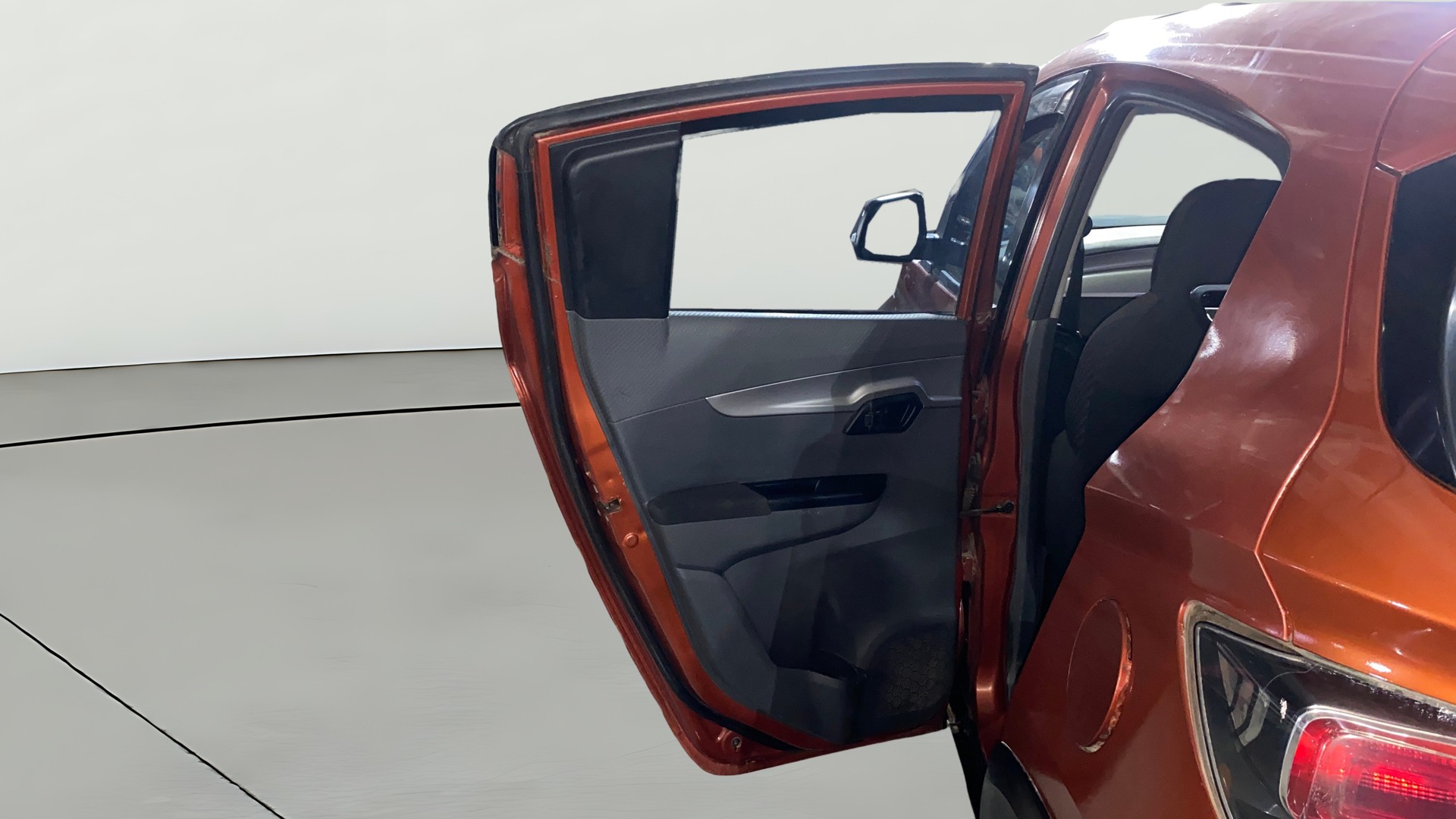 Used 2018 Mahindra KUV100 Used 2018 Mahindra KUV100