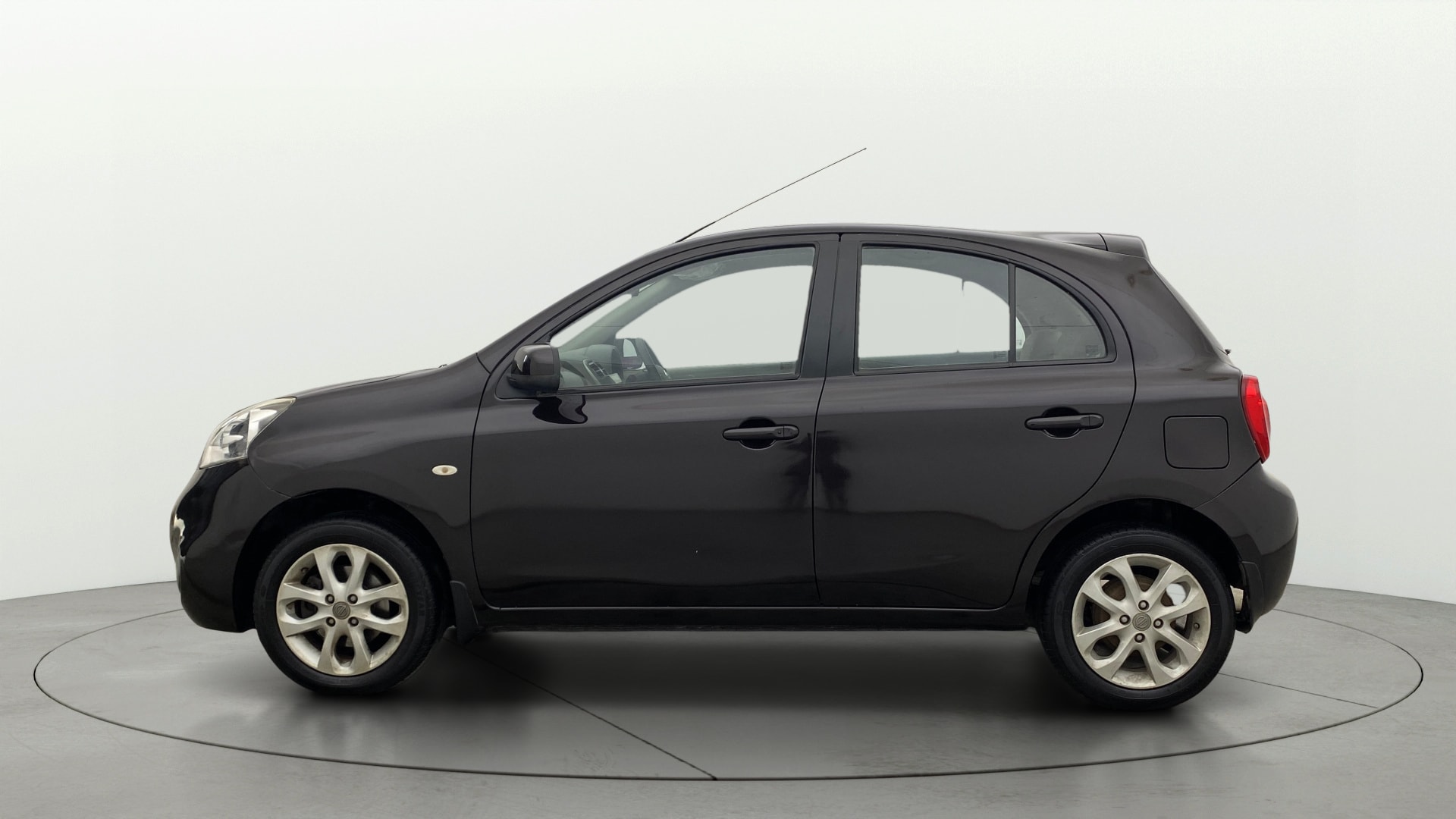View 2015 Nissan Micra XV (CVT) Image 5 Used 2015 Nissan Micra XV (CVT) Image 5